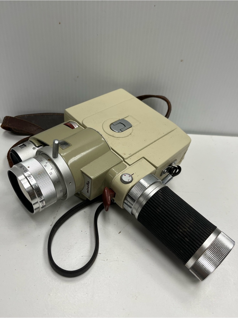 Vintage Minolta Zoom 8 MM Movie Camera with Case